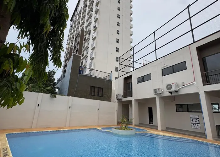 Chic With Gym And Pool Access *
