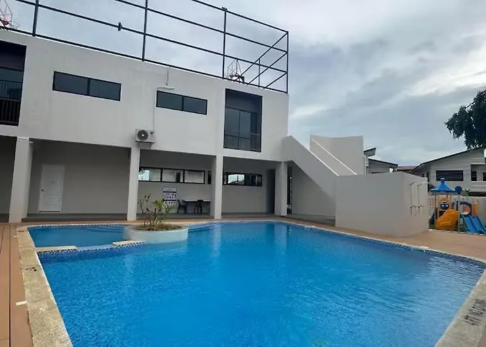 Chic With Gym And Pool Access Appart hôtel *
